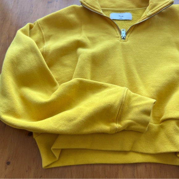 Aritzia TNA crop 1/4 zip sweater - Picture 2 of 4
